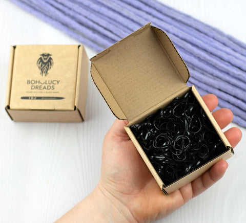 Black rubber band
